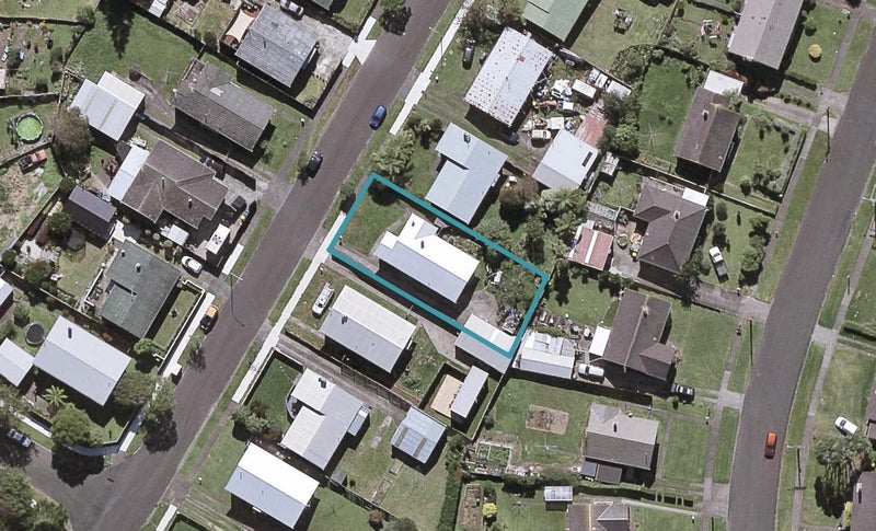 25 Grenville Street, Marfell, New Plymouth - Carousel 1