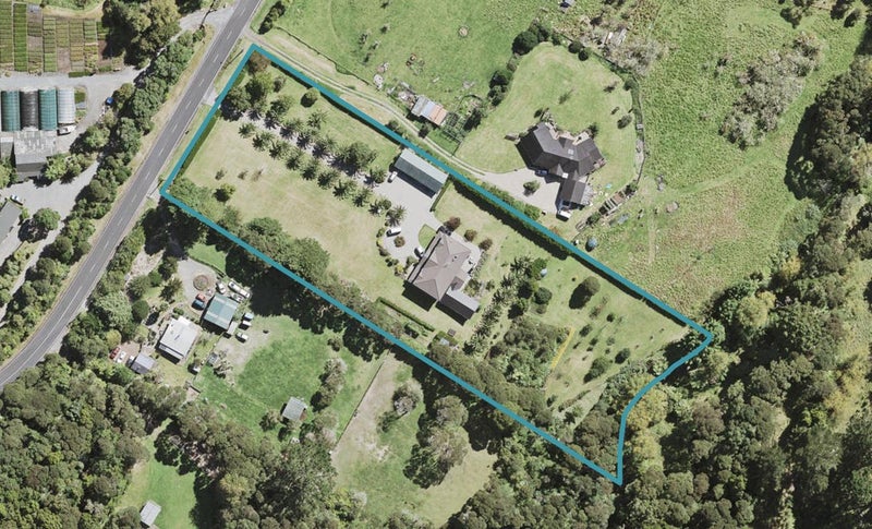 676 West Coast Road, Oratia, Auckland - Carousel 1