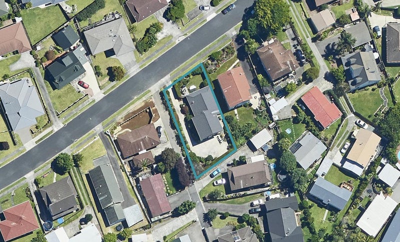 48 Heron Avenue East, Matua, Tauranga - Carousel 1