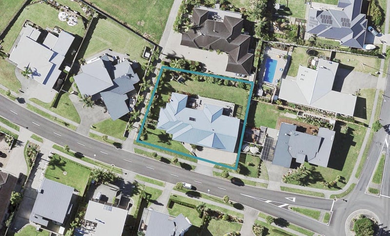3 Intrepid Crescent, Beachlands, Auckland - Carousel 1