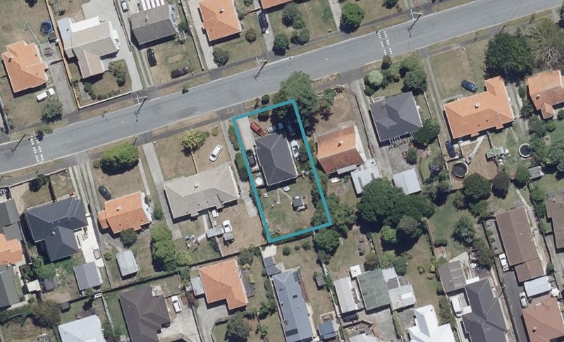 72 Alfred Street, Fairfield, Hamilton - Carousel 1