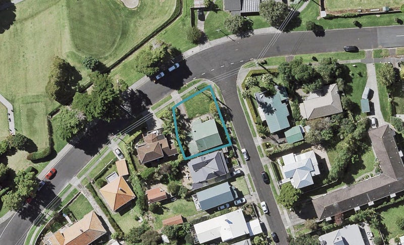 25 Cambria Road, Devonport, Auckland - Carousel 1