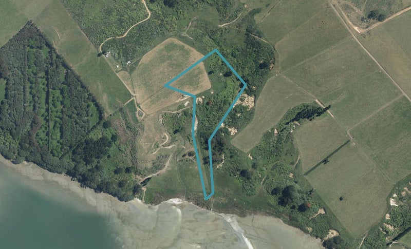 83 Matakana Road, MATAKANA ISLAND - Carousel 1