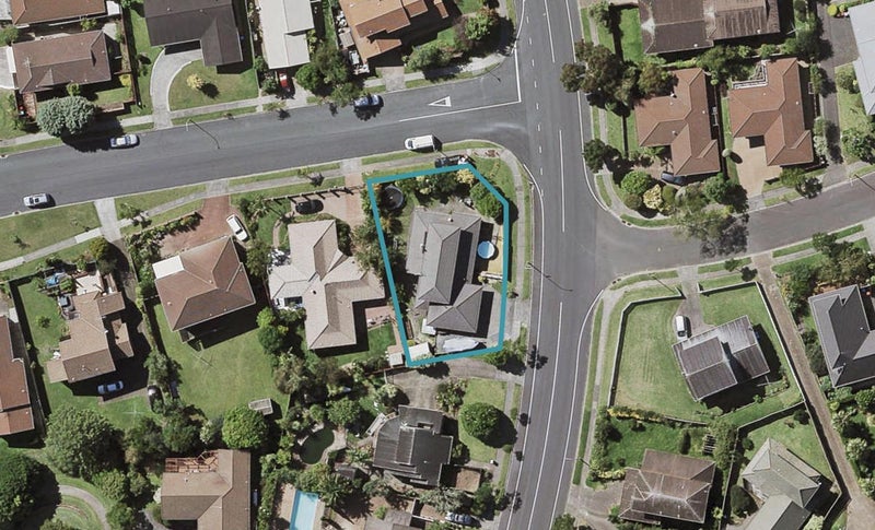 107 Norman Lesser Drive, Saint Johns, Auckland - Carousel 1