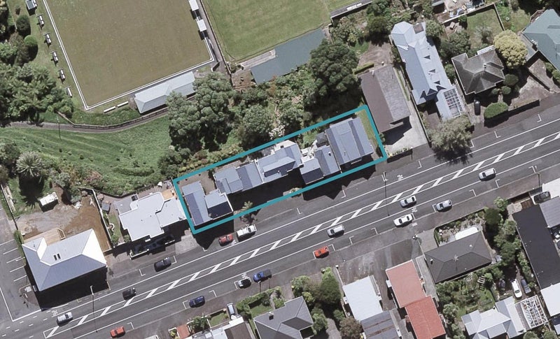 407A Devon Street East, Strandon, New Plymouth - Carousel 1