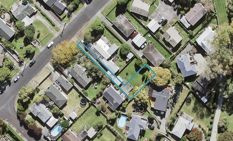 15B Ranch Avenue, Beach Haven, Auckland - Carousel 1