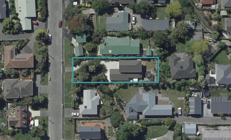 61 Albert Terrace, Saint Martins, Christchurch - Carousel 1