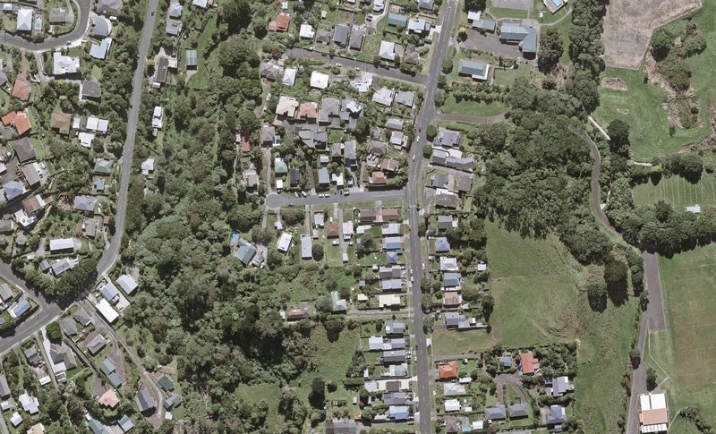 5 Parris Street, Moturoa, New Plymouth - Carousel 1