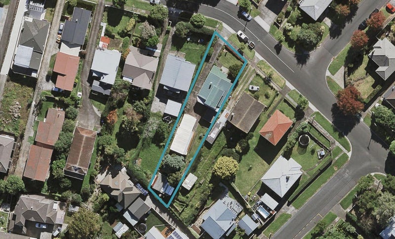 76 Namata Road, One Tree Hill, Auckland - Carousel 1
