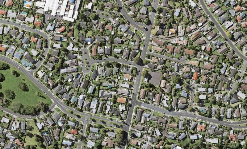 2C Imatra Place, Sunnyhills, Auckland - Carousel 1