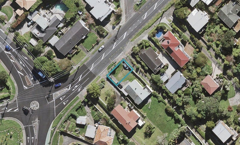 1/3 Coronation Road, Hillcrest, Auckland - Carousel 1