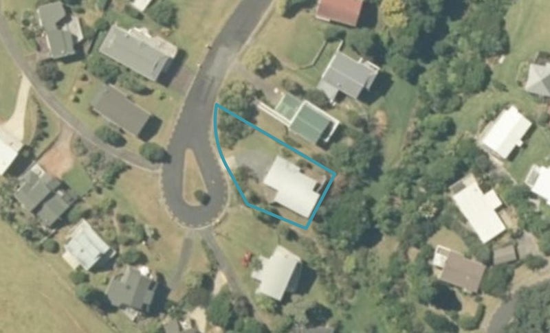 229 Russell Bruce Place, Onemana, Whangamatā - Carousel 1