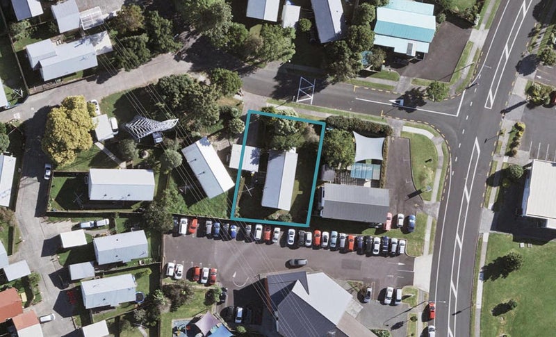4 Keri Anne Place, Goodwood Heights, Auckland - Carousel 1