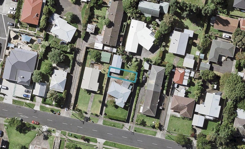 18E Kings Road, Panmure, Auckland - Carousel 1