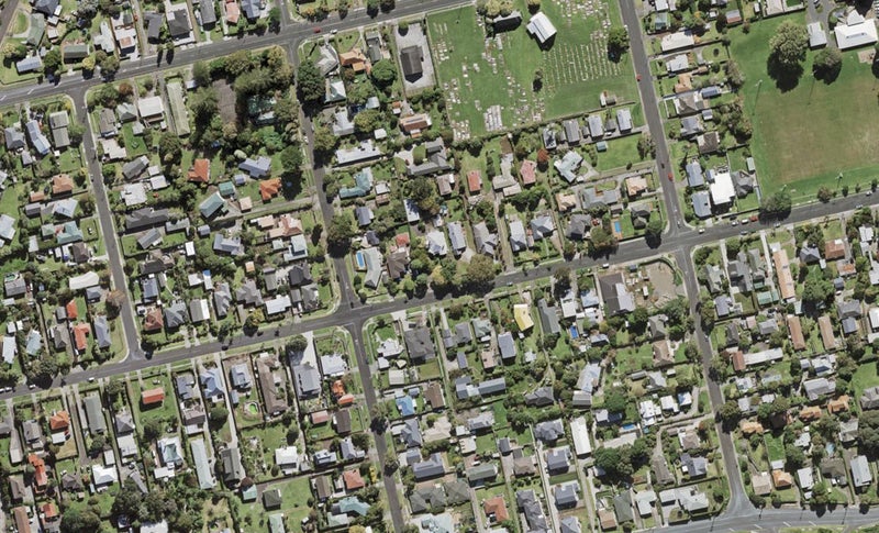 32 Mcintyre Road, Mangere Bridge, Auckland - Carousel 1