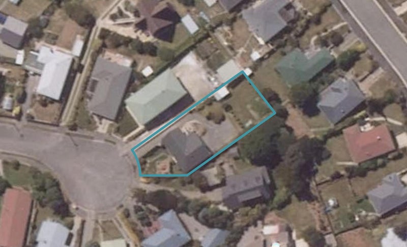 12 Burn Street, Holmes Hill, Oamaru - Carousel 1