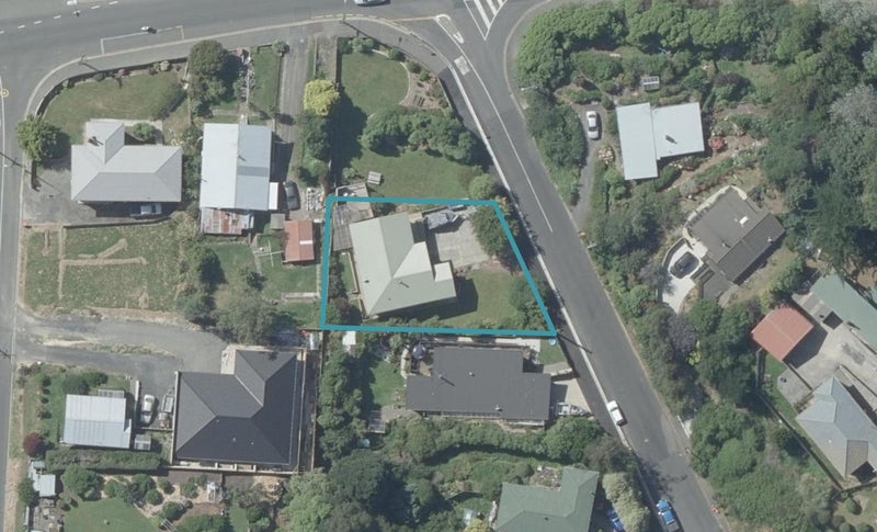 1 Koremata Street, Green Island, Dunedin - Carousel 1