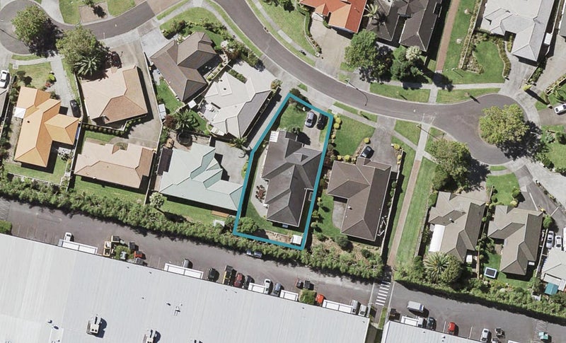 15 Bowscale Place, Northpark, Auckland - Carousel 1