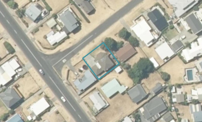 100 Short Road, Whangamatā - Carousel 1
