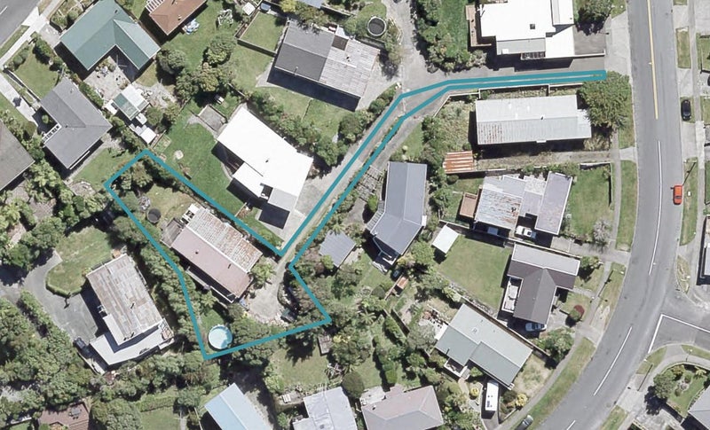263 Dowse Drive, Maungaraki, Lower Hutt - Carousel 1