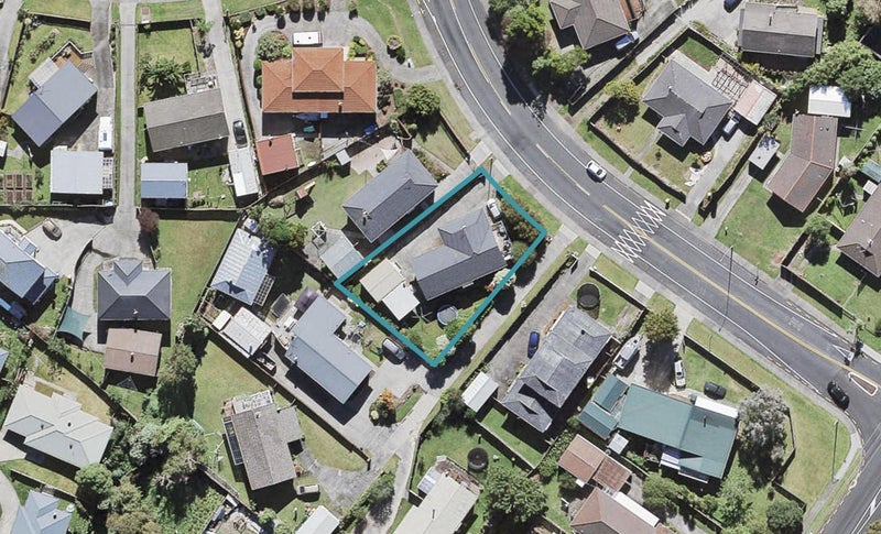 57 Butterworth Drive, Glendene, Auckland - Carousel 1