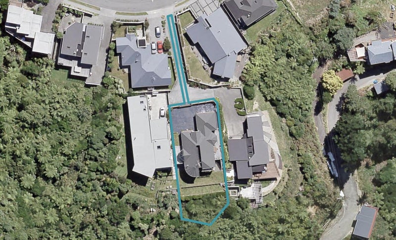 11 Meadowbank Drive, Belmont, Lower Hutt - Carousel 1