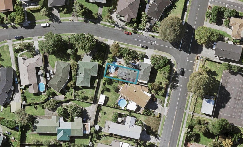 2B Imatra Place, Sunnyhills, Auckland - Carousel 1