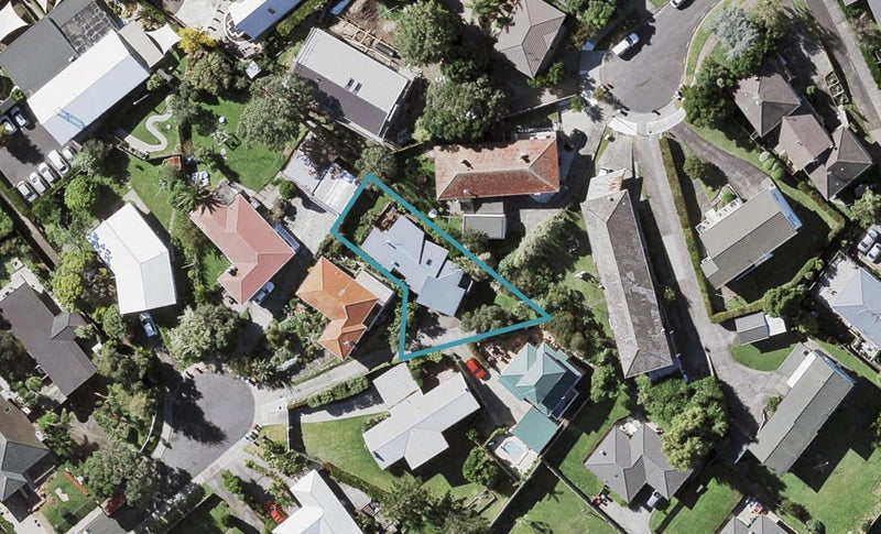 16A Lintaine Place, Glen Innes, Auckland - Carousel 1