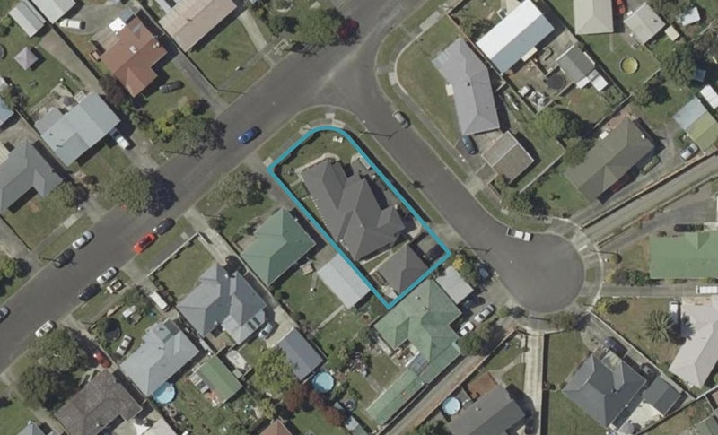 2 Fox Place, Cloverlea, Palmerston North - Carousel 1