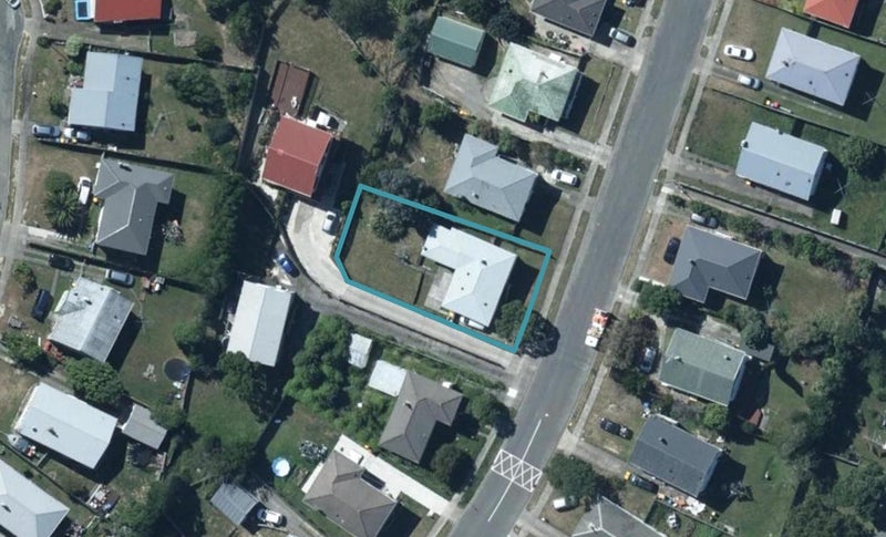 25 Desert Gold Street, Ascot Park, Porirua - Carousel 1