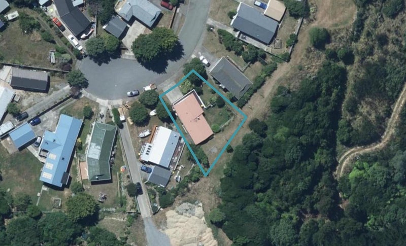 17 Stemhead Lane, Whitby, Porirua - Carousel 1