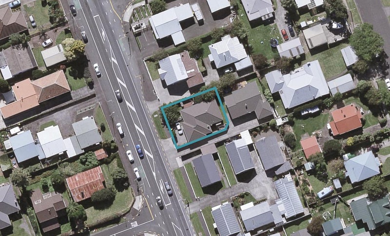 1/213 Coronation Avenue, Welbourn, New Plymouth - Carousel 1