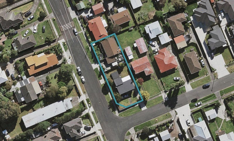 2 Atkinson Avenue, Papatoetoe, Auckland - Carousel 1