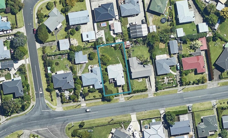 62 Kingswood Road, Brookfield, Tauranga - Carousel 1