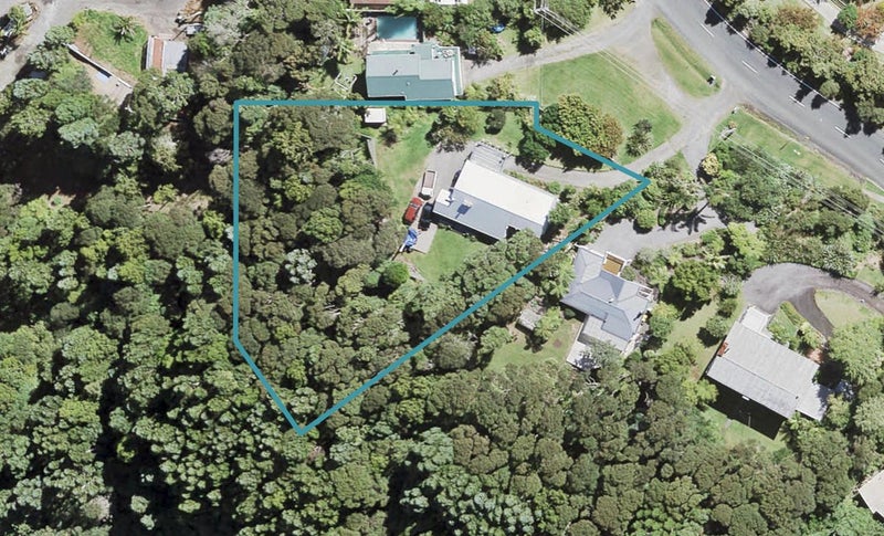 169 Parker Road, Oratia, Auckland - Carousel 1