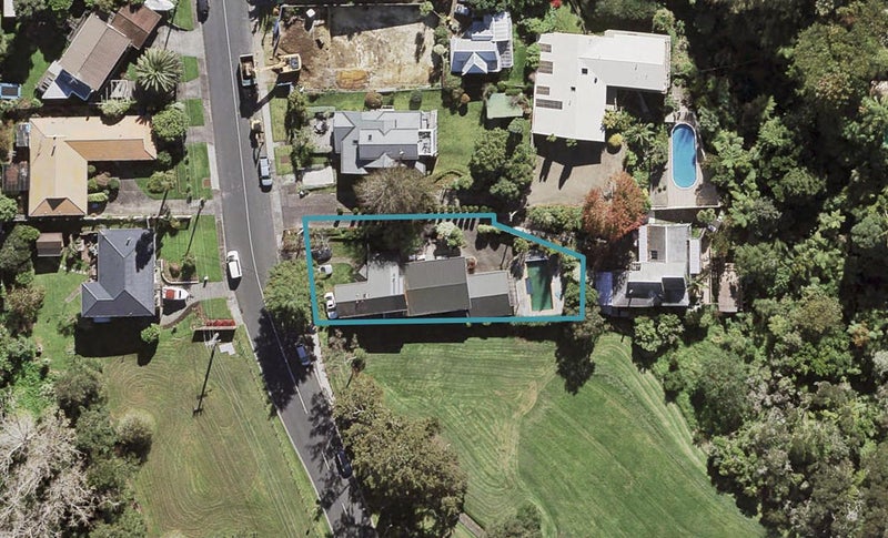 58 Colonial Road, Birkenhead, Auckland - Carousel 1