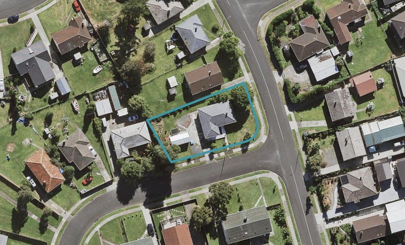 1 Corsair Crescent, Mangere, Auckland - Carousel 1