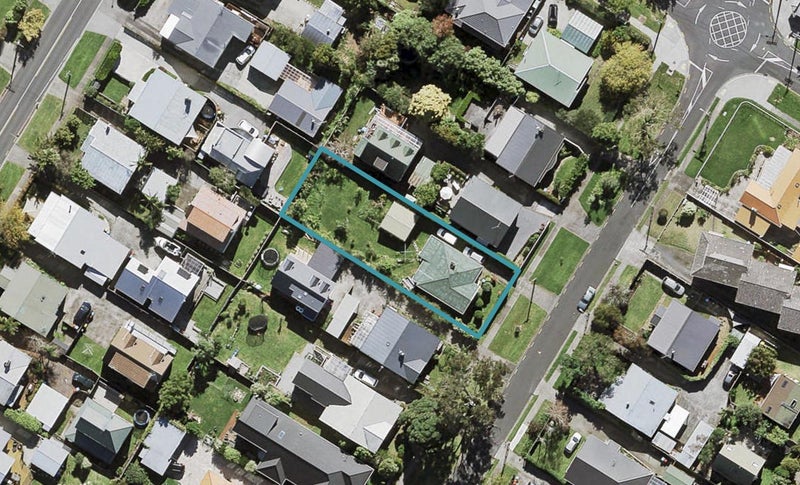 87 Fowlds Avenue, Sandringham, Auckland - Carousel 1