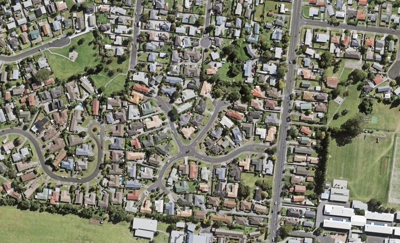 4 Welcome Place, Henderson, Auckland - Carousel 1
