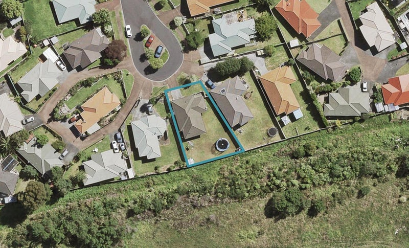 12 Diana Place, Ranui, Auckland - Carousel 1