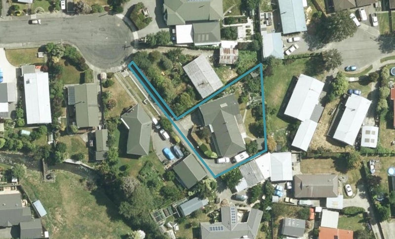 10 Ruthken Crescent, Springlands, Blenheim - Carousel 1