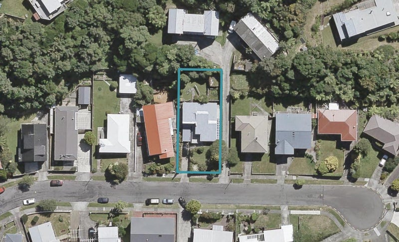 15 Magnolia Grove, Maungaraki, Lower Hutt - Carousel 1