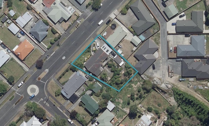 11 Pine Avenue, Bader, Hamilton - Carousel 1