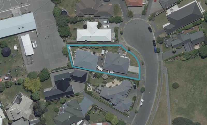 2/27 Clarevale Street, Burwood, Christchurch - Carousel 1