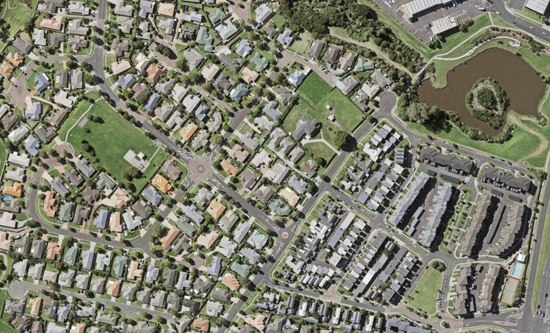 7 Huntington Drive, Huntington Park, Auckland - Carousel 1