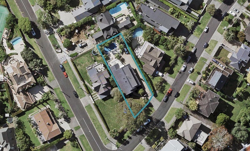 53 Codrington Crescent, Mission Bay, Auckland - Carousel 1