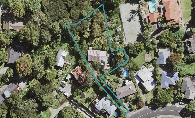 9 Daffodil Street, Titirangi, Auckland - Carousel 1