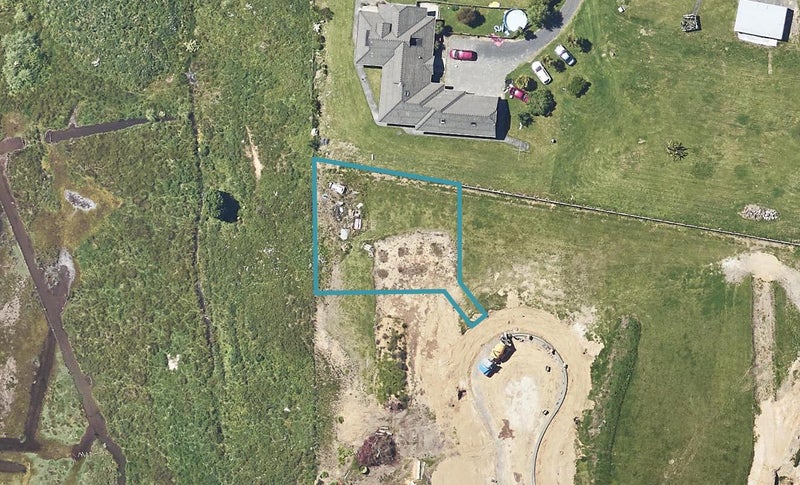 24 Eastbank Drive, Katikati, Katikati - Carousel 1