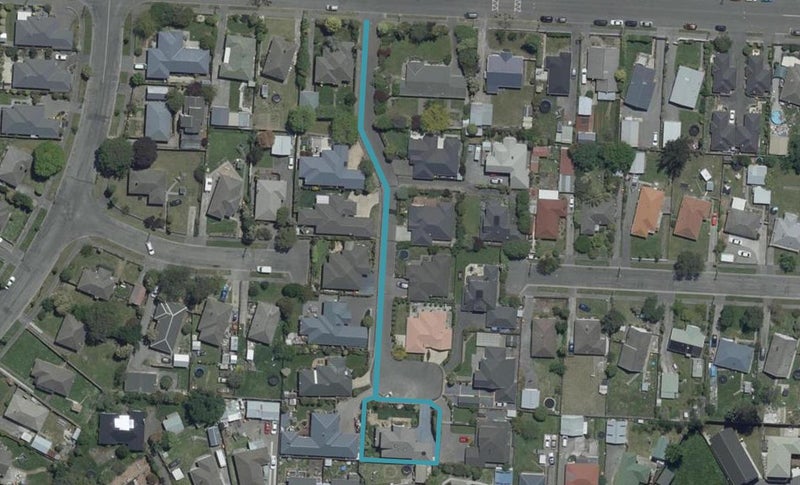 16 Scarlet Lane, Redwood, Christchurch - Carousel 1