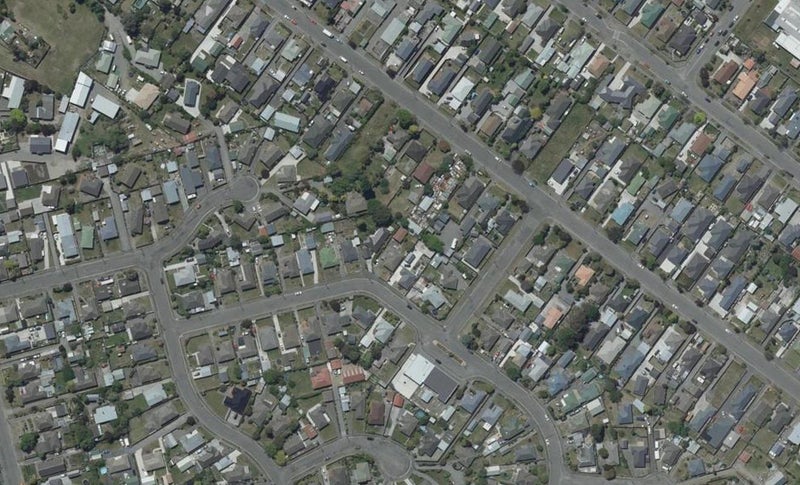 2/68 Vancouver Crescent, Wainoni, Christchurch - Carousel 1